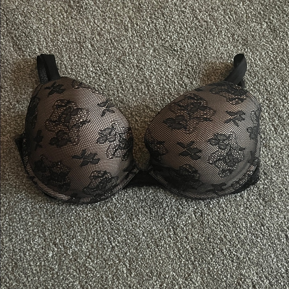 Victoria's Secret Biofit Black Floral Lace Bra